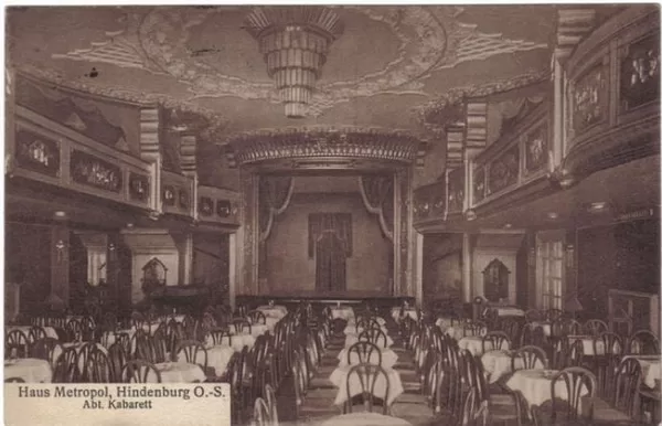 

  
    Fot. 2
  

  
    Varieté Haus Metropol
  

