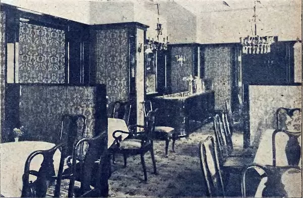 

  
    Fot. 6
  

  
    Varieté Haus Metropol
  

