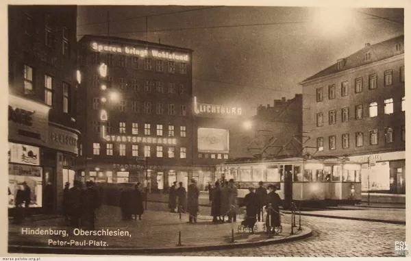 

  
    Fot. 10

  
    Plac Wolności_lata 30

